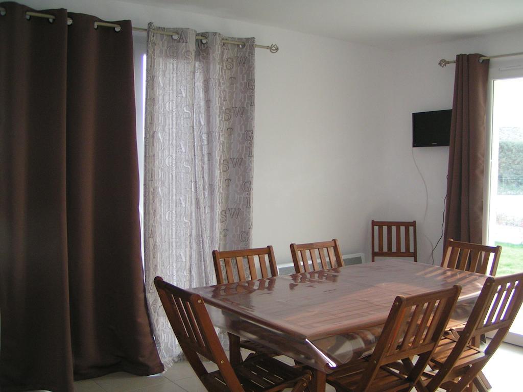 Aux Couleurs D'Ardeche Apartment Vallon-Pont-d'Arc Ruang foto