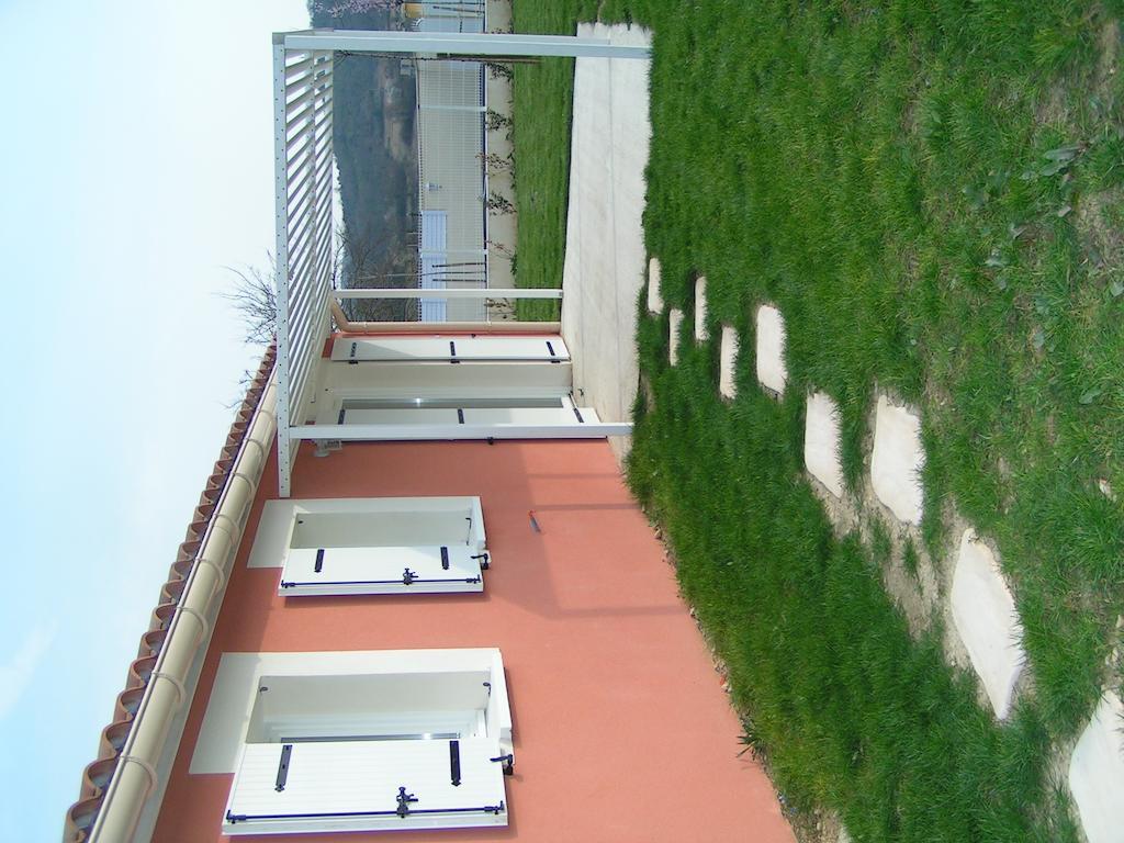 Aux Couleurs D'Ardeche Apartment Vallon-Pont-d'Arc Bagian luar foto
