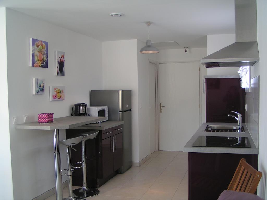 Aux Couleurs D'Ardeche Apartment Vallon-Pont-d'Arc Ruang foto