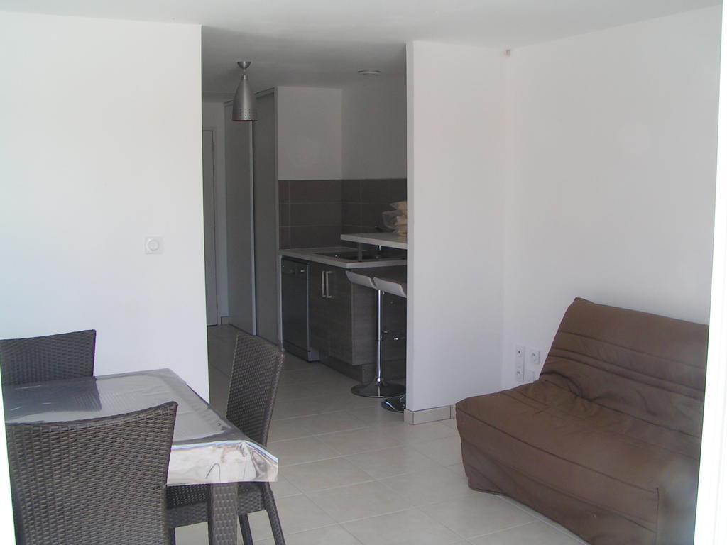 Aux Couleurs D'Ardeche Apartment Vallon-Pont-d'Arc Ruang foto