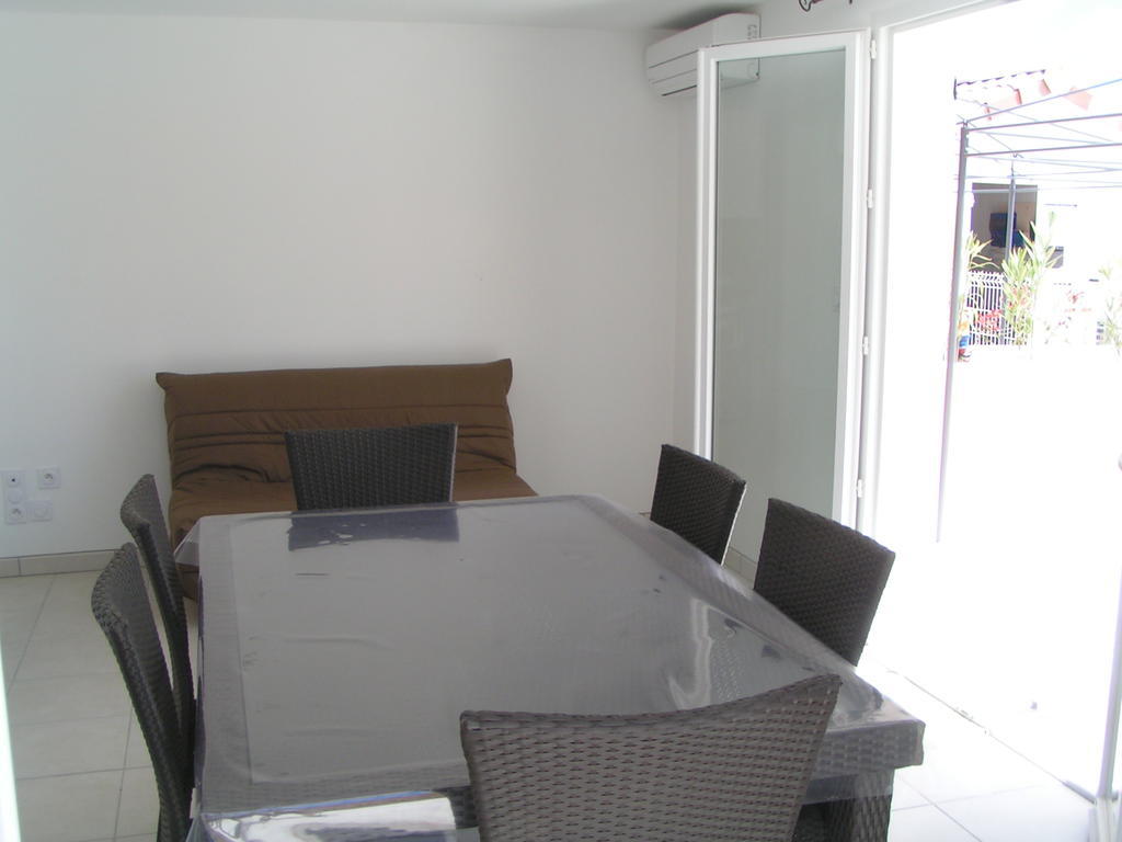 Aux Couleurs D'Ardeche Apartment Vallon-Pont-d'Arc Ruang foto